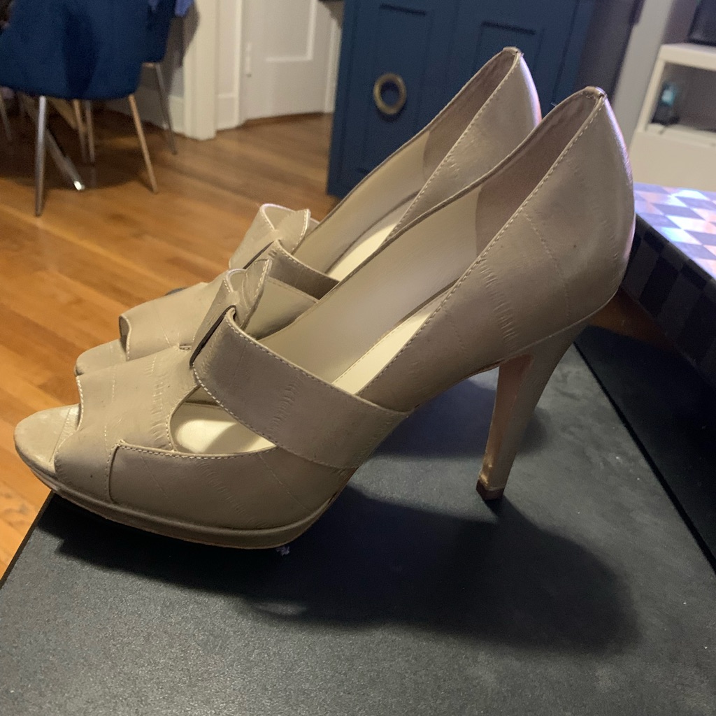Saks Fifth Avenue Shoes Size 9.5
